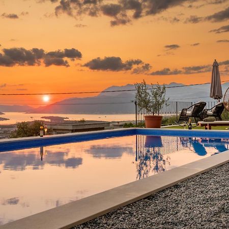 Apartment Macic Dub I Cattaro Esterno foto